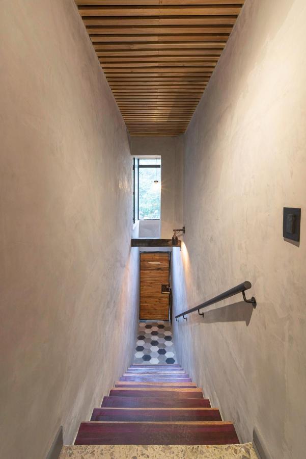 Casa Mosaiko- Local Art&design *