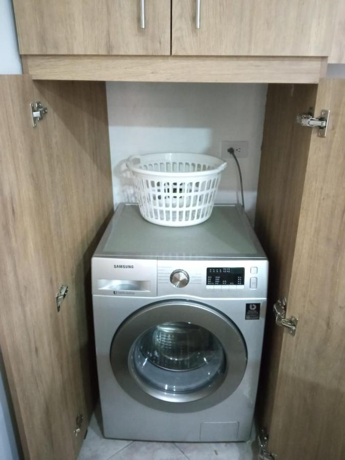 Apartamento Acogedor Apartaestudio Ubicado En Laureles *