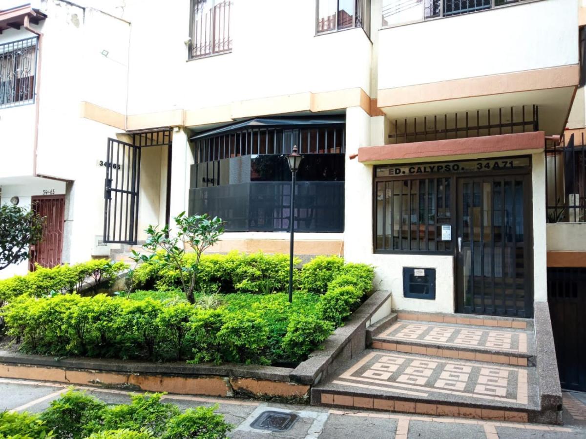 Acogedor Apartaestudio Ubicado En Laureles