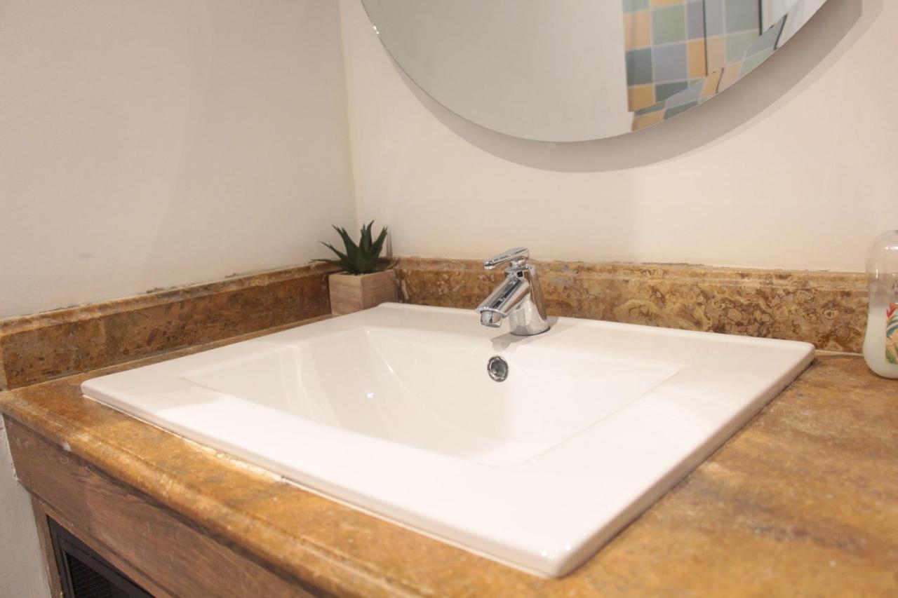 Frn105 For 2 People In Poblado Medellín