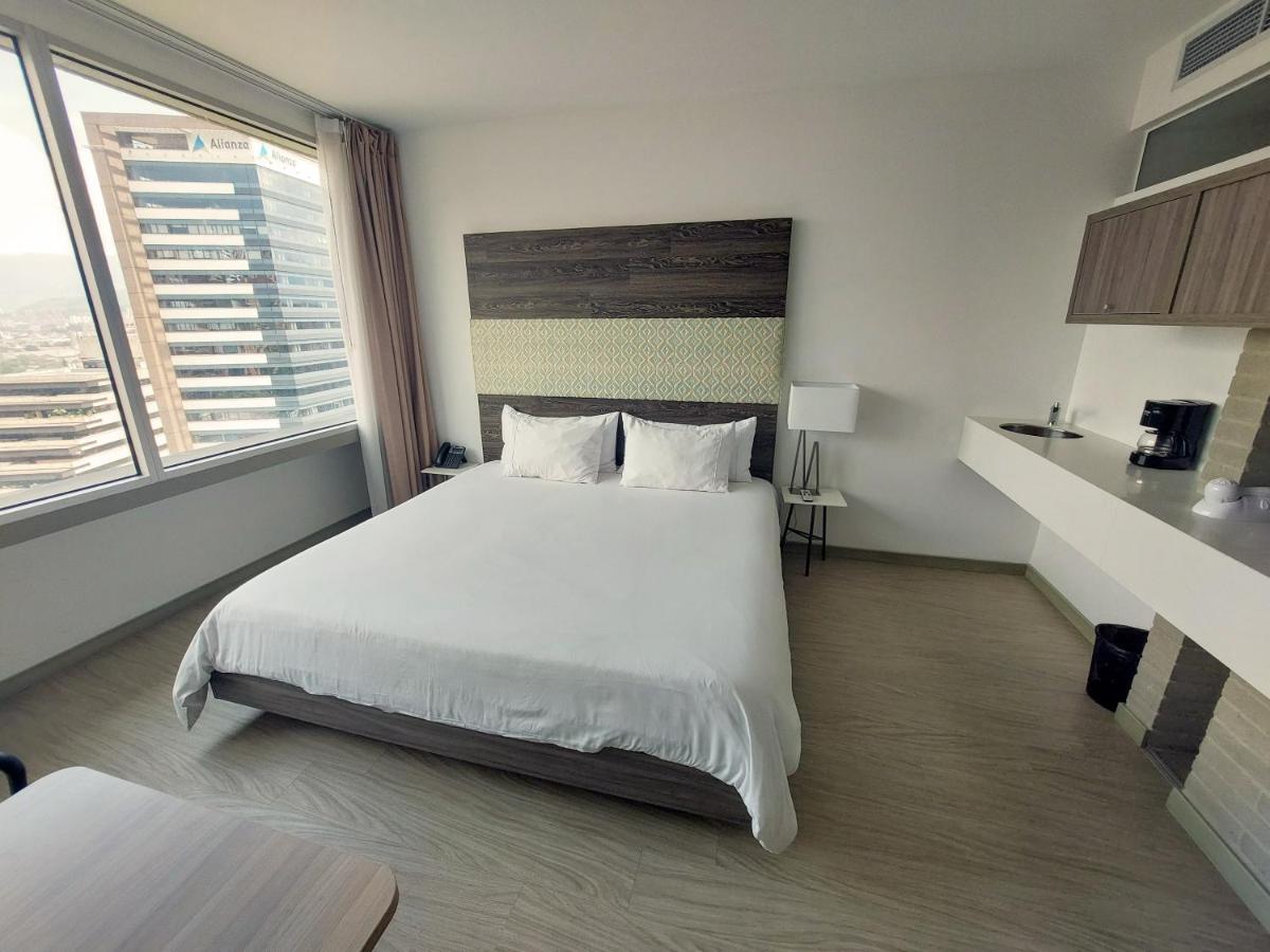Viaggio Hotel Medellin
