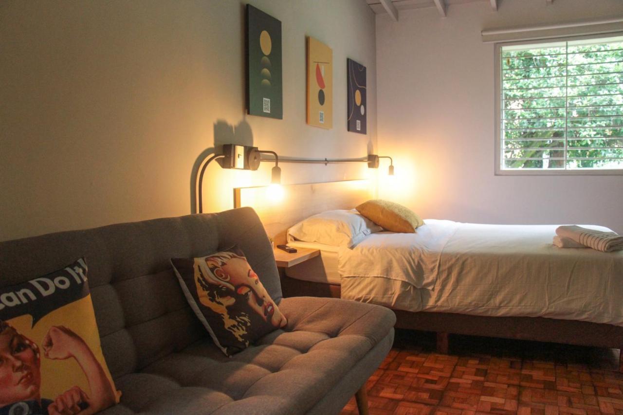 Apartment Amueblado En Poblado Frn106 By Roots