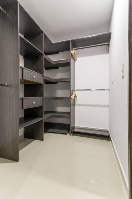 Apartamento Amplio Apartamento En Calasanz - Estadio *