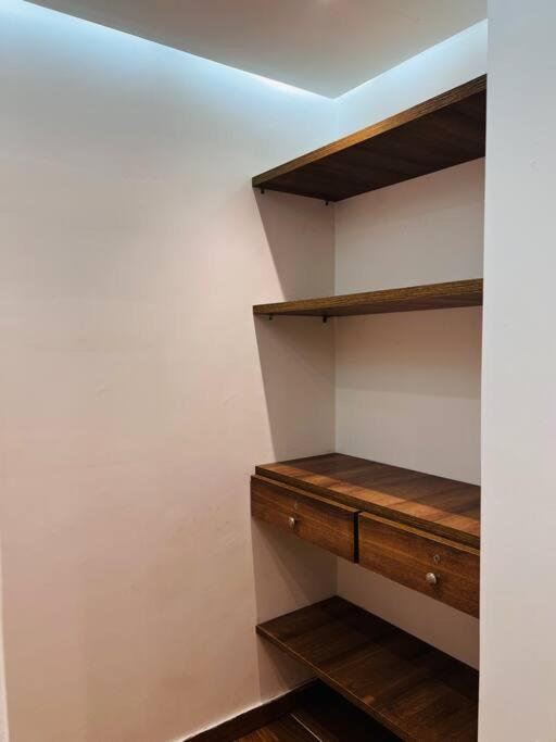 Apartamento Hermoso Apartamento Para Estrenar En Laureles.