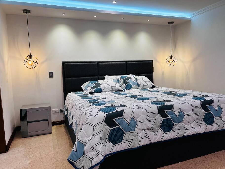 Apartamento Hermoso Apartamento Para Estrenar En Laureles. *