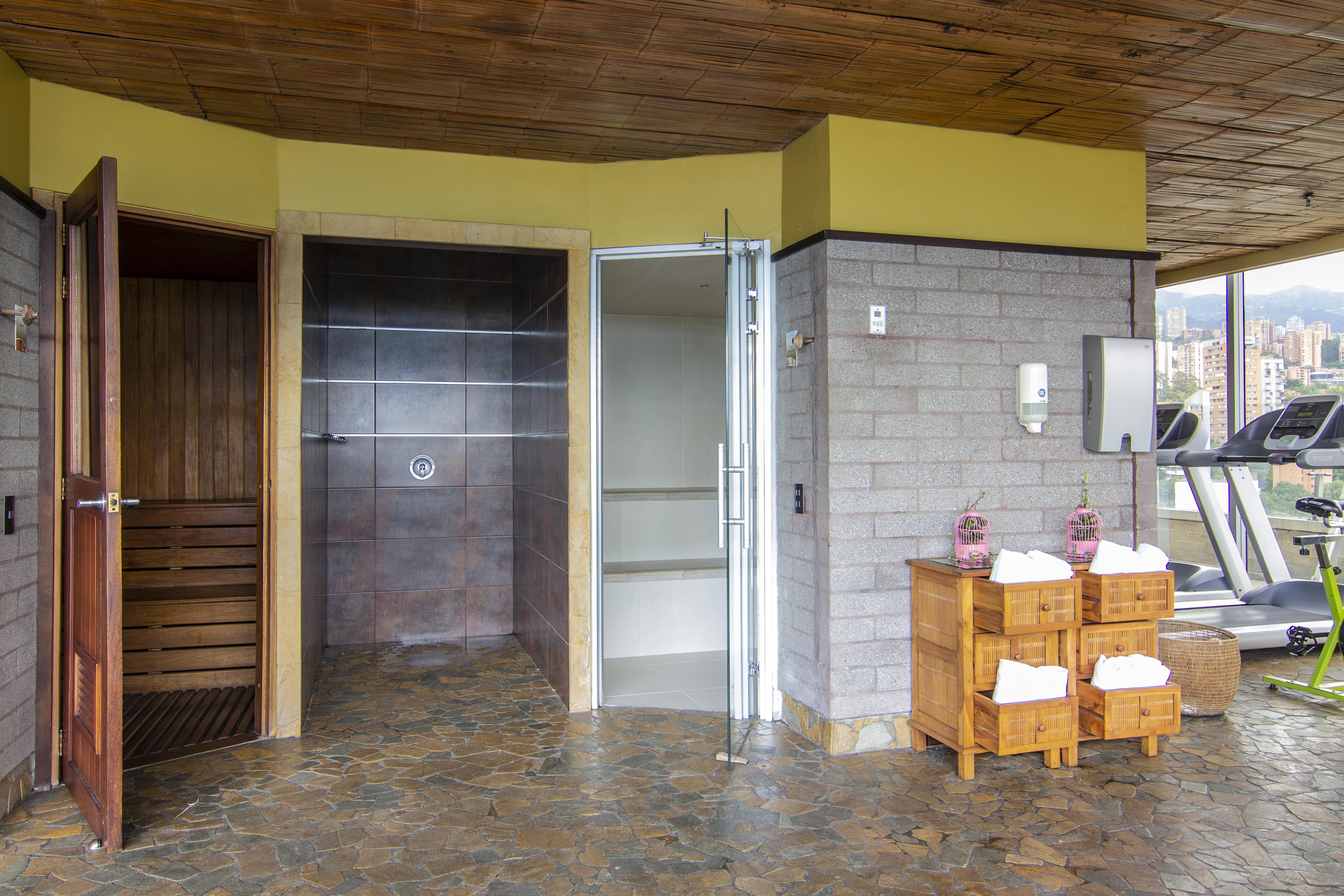 Diez Categoría Colombia Hotel Medellín