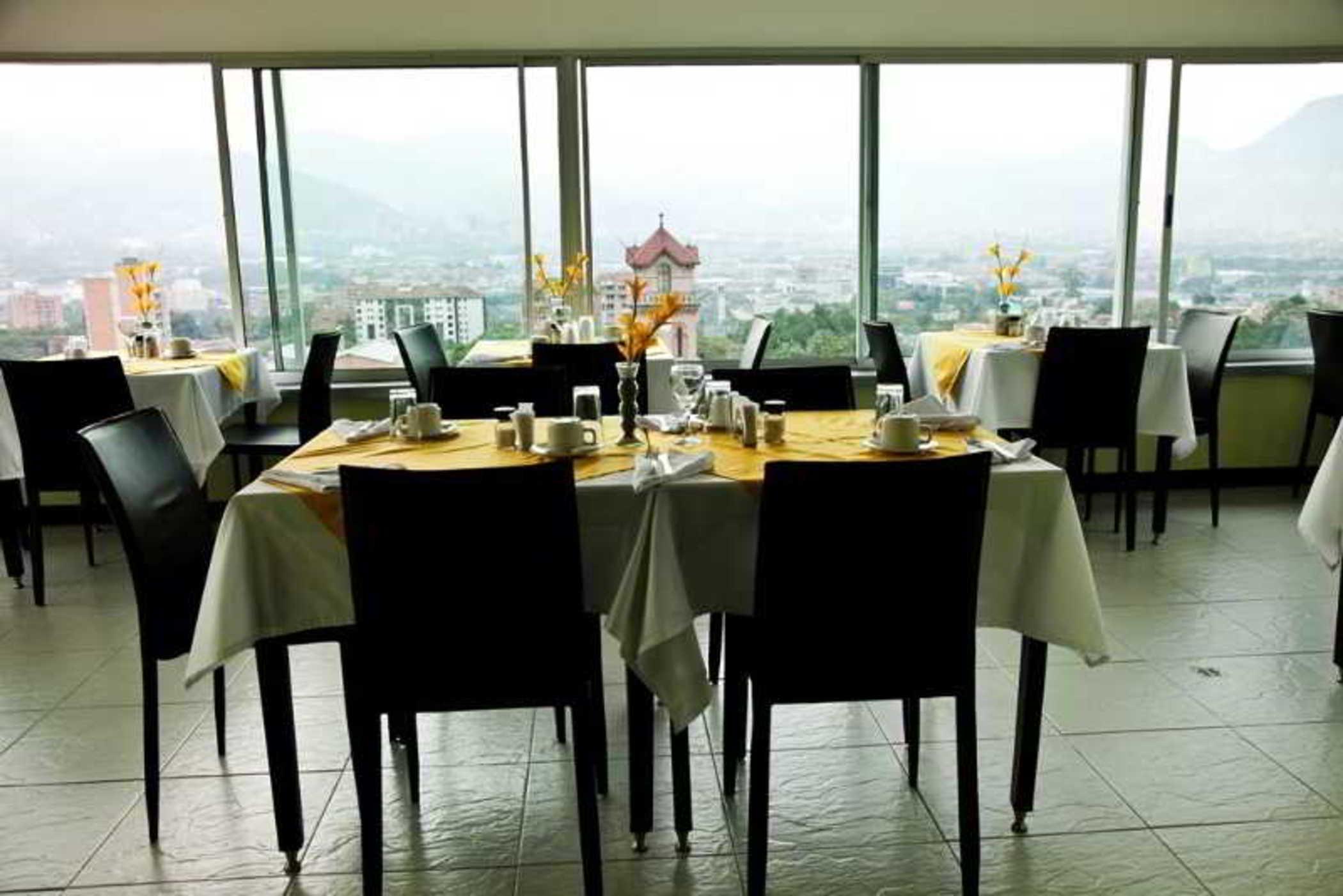 Park 42 Apartasuites Hotel