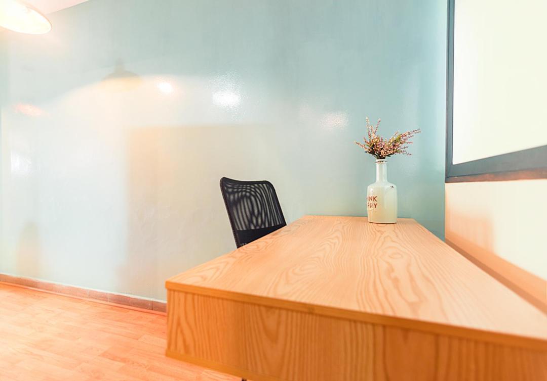 Apartamento Encantador! Con Calor De Hogar!!