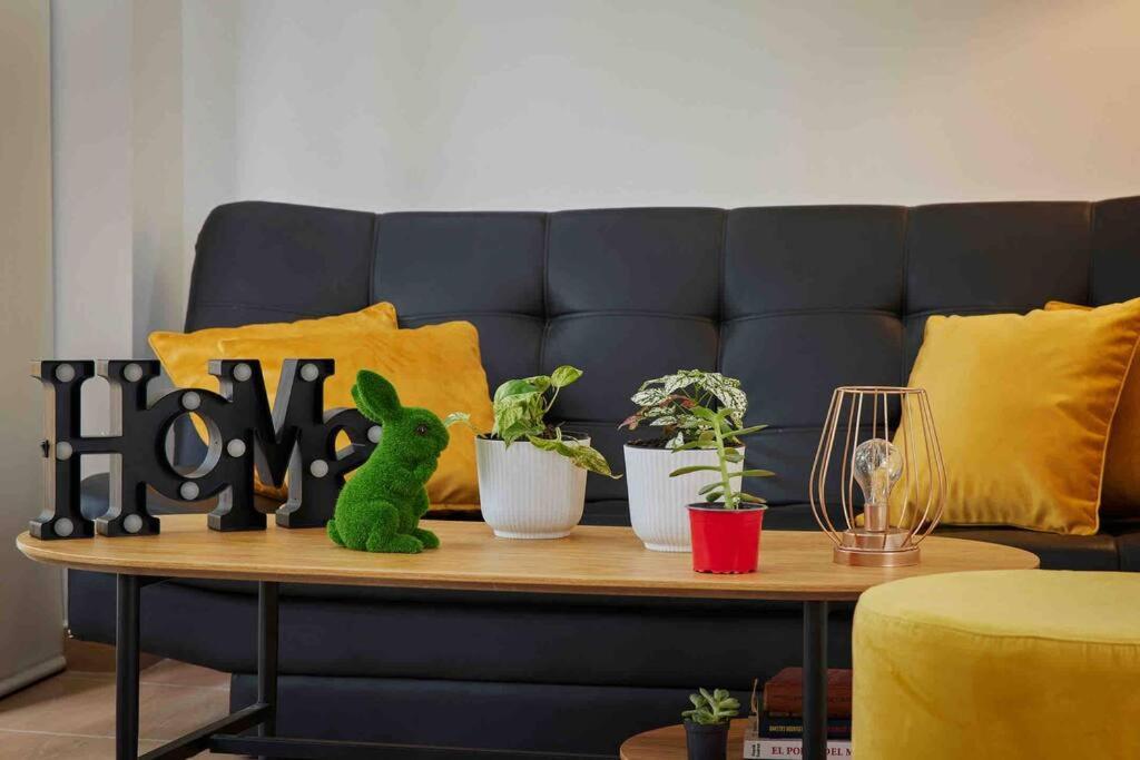 Stunning In Tourist Area 2 Bedrooms Apartamento *