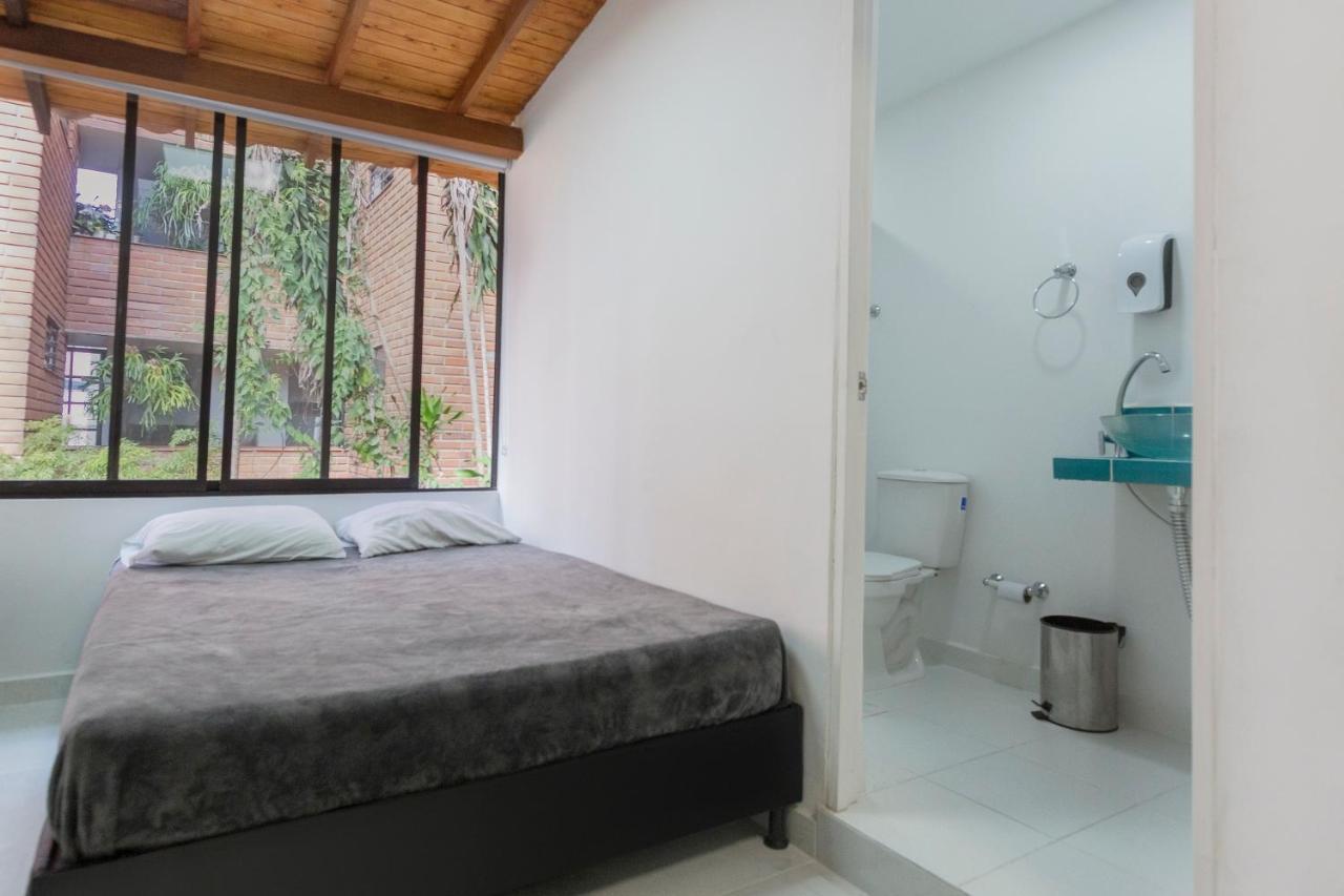 Hostal Living *