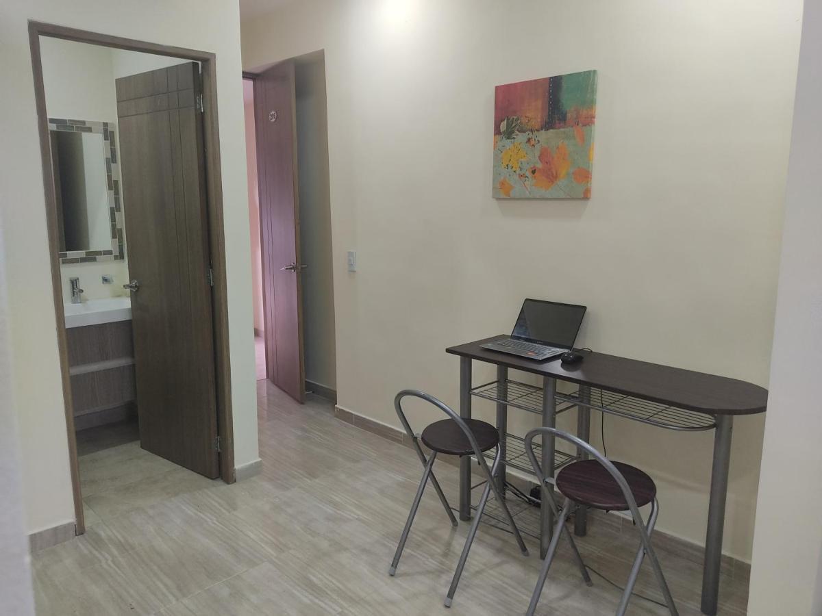 Prado Station House Guest house *