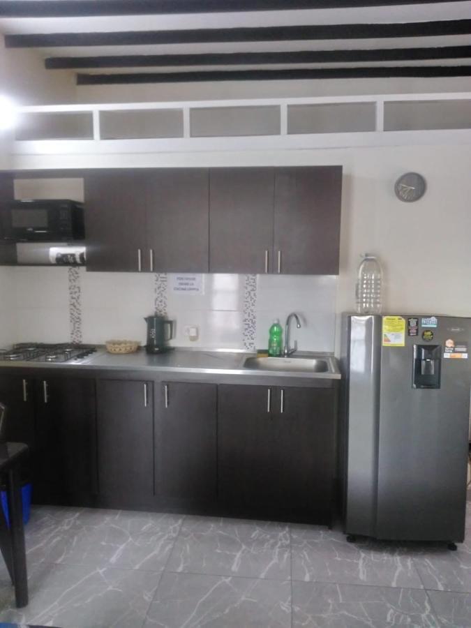 Aparta Estudios Michelle En Robledo A 20 Minutos Del Centro Al Lado De La Universidad Esumer, Imprescindible El Pago De La Primer Noche Apartment *