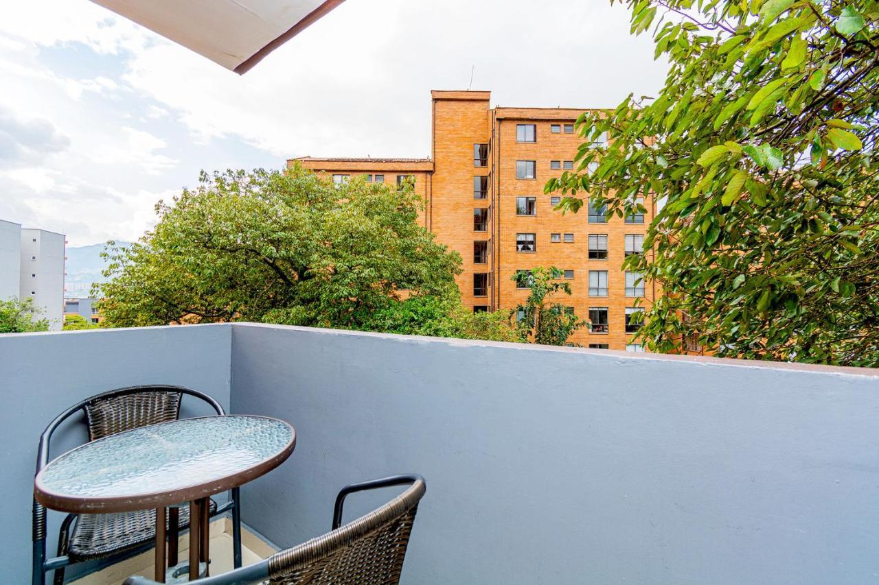 Apartment Loft Moderno En El Poblado Con Vista Y Parqueadero Mio Lofts