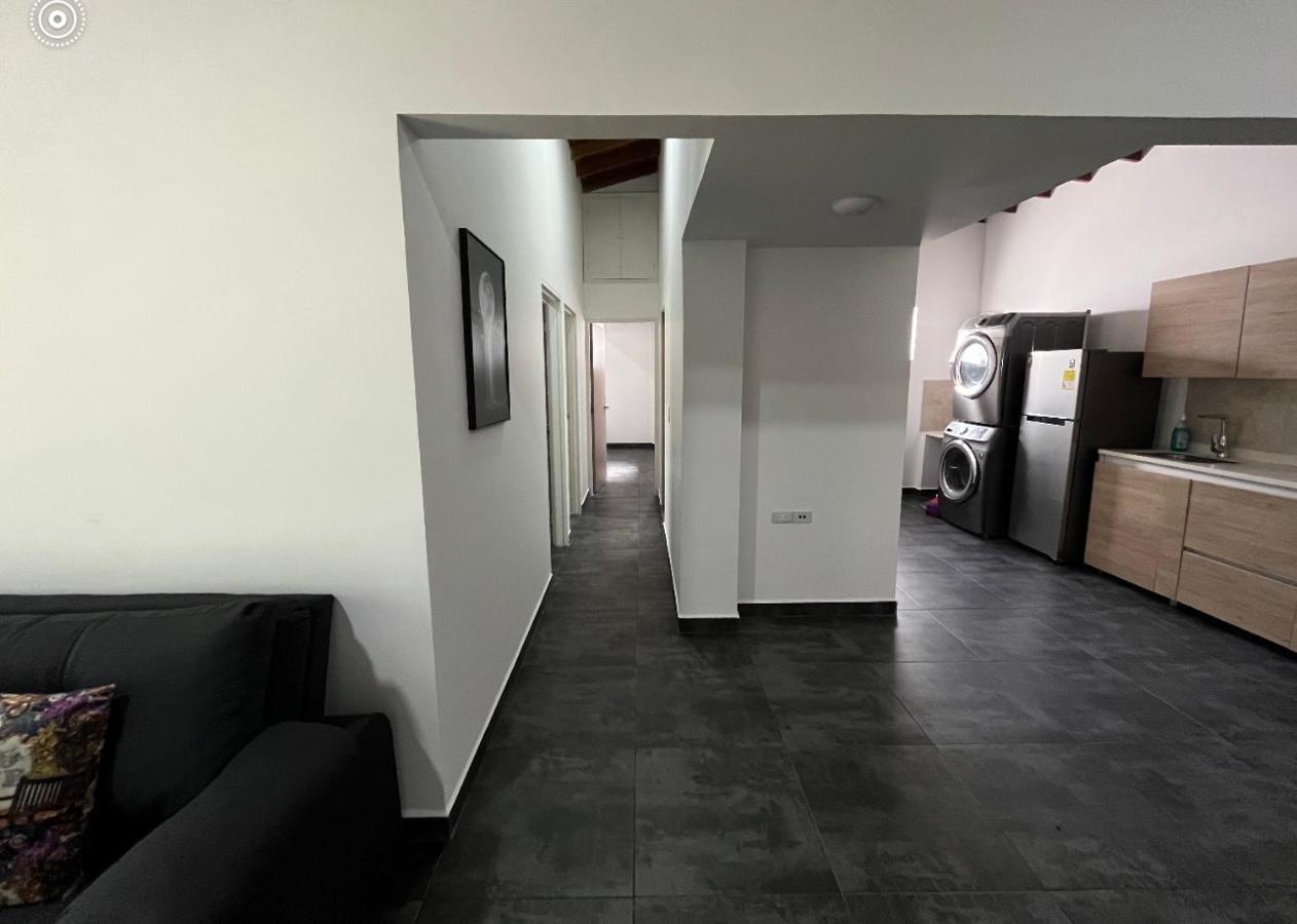 Apartamento Espacioso En Manila El Poblado