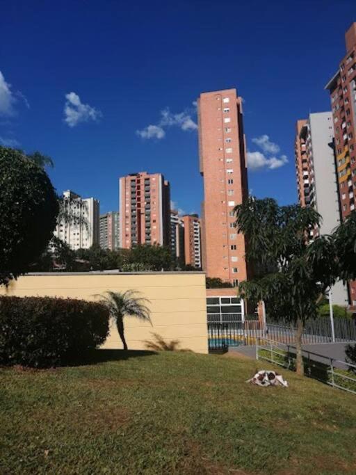 Apartamento Apto De Lujo Con Terraza Zona Barbecue Y Piscina