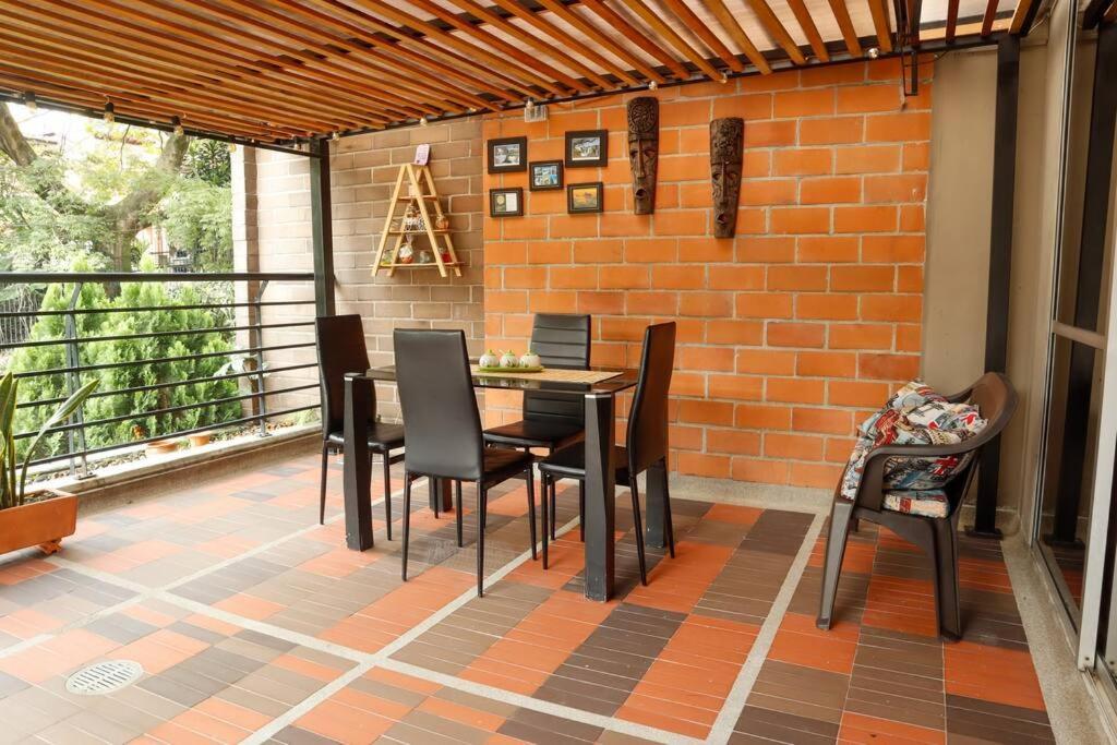 Apto De Lujo Con Terraza Zona Barbecue Y Piscina *