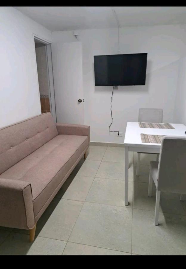 Hermoso Condominio En Medellin, Laureles * Medellín