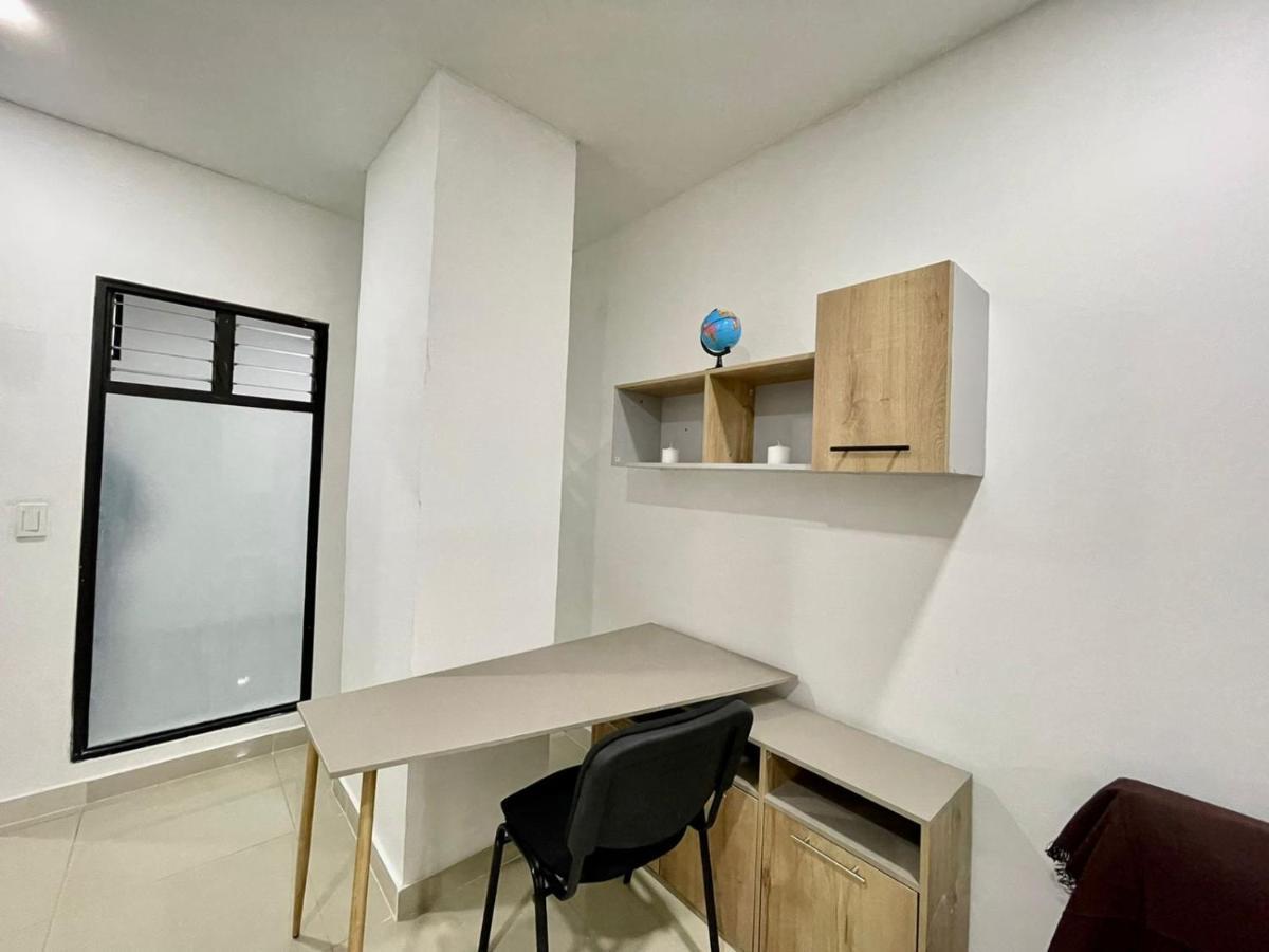 Pentagrama Graffiti Tour Apartamento *
