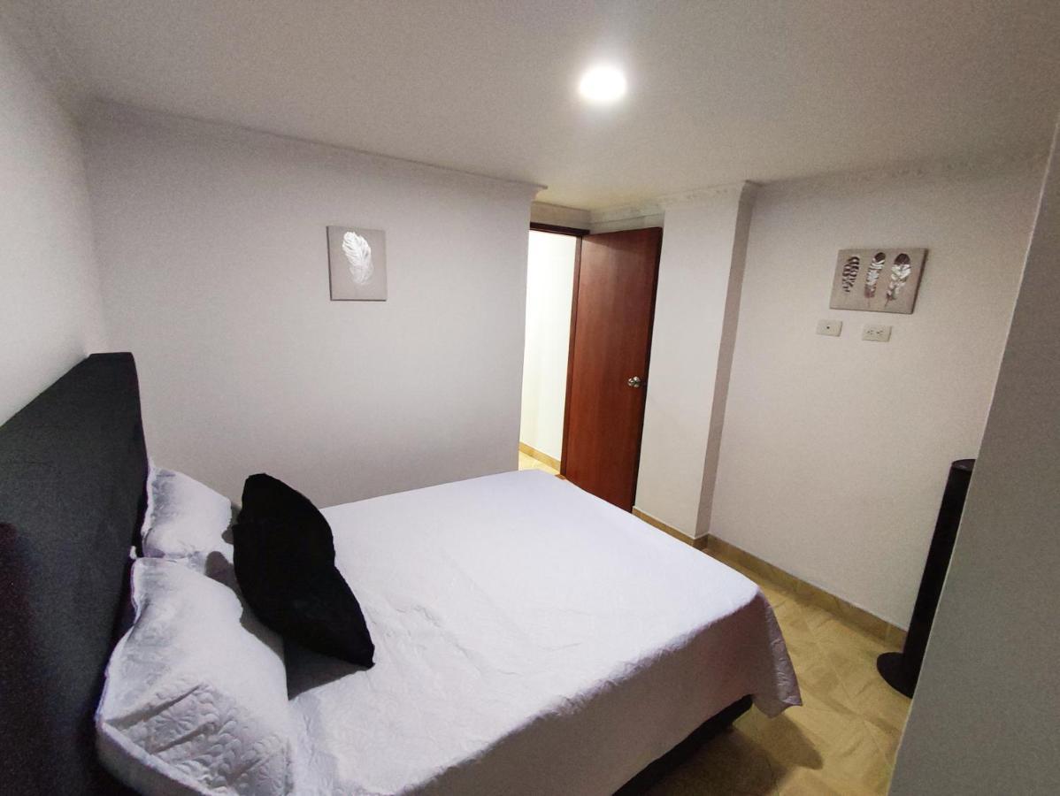 Apartamento Apartamento En Laureles En La Ubicacion Ideal *