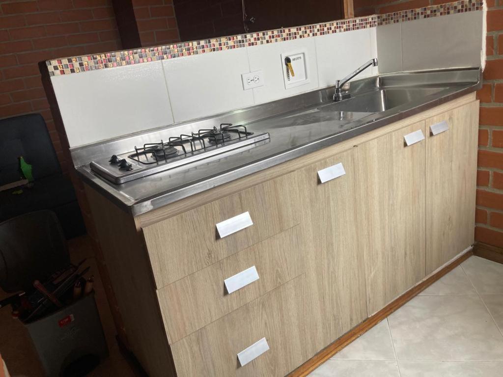 Apartamento Five Loft , Todo A 5 Minutos De Distancia Medellín