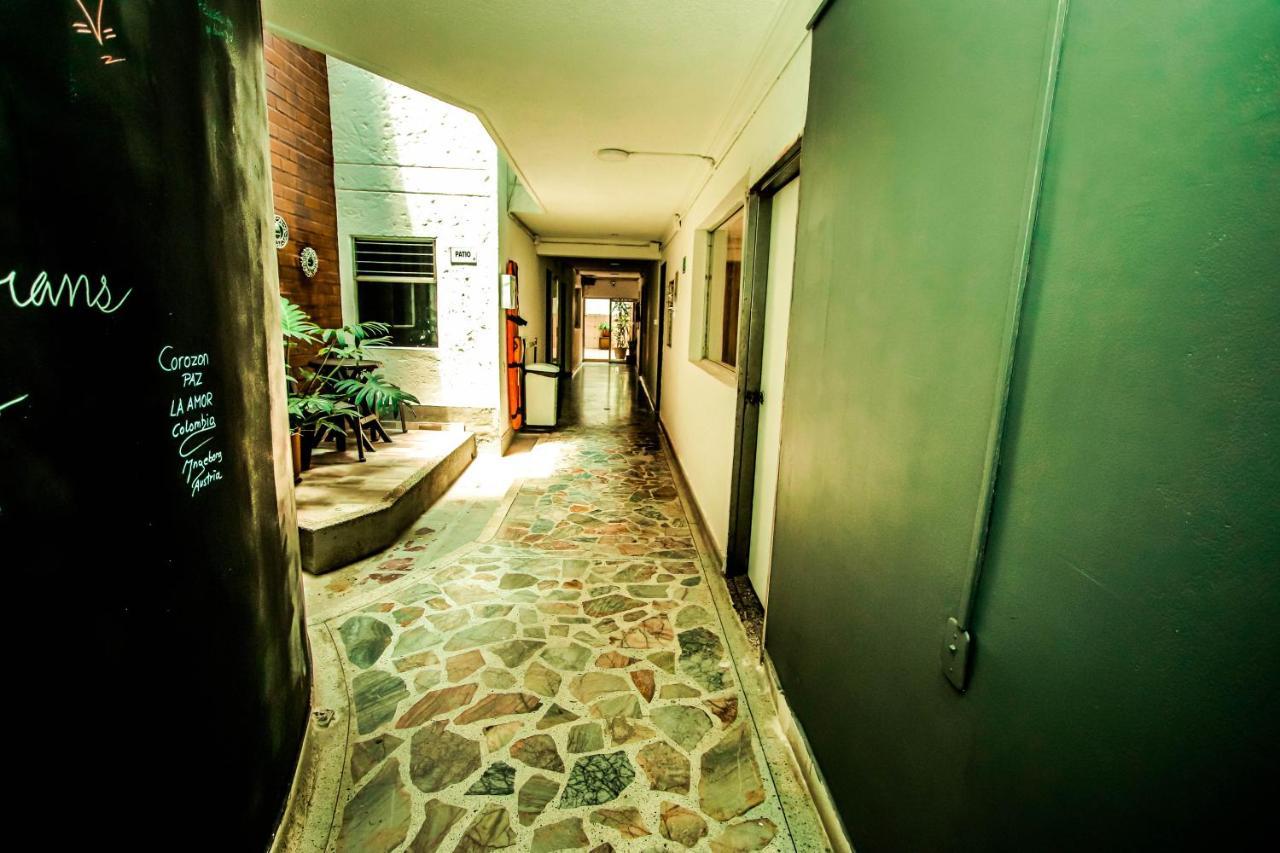 Aw Urban 80 Medellín