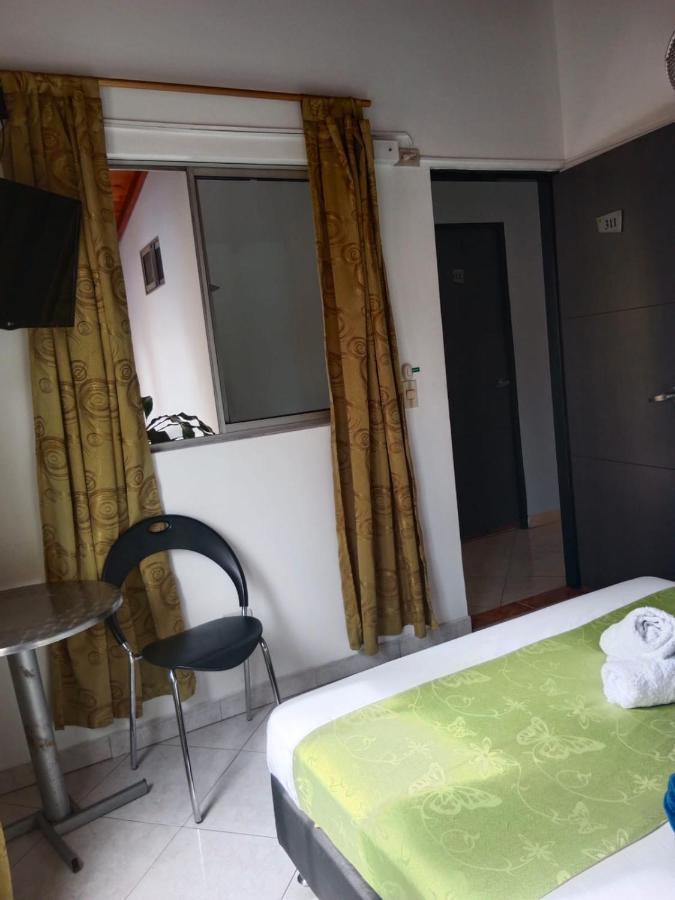 El Deportista Hotel 2*
