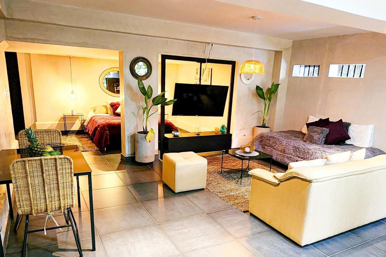 Monet Luxury Loft Apartment *