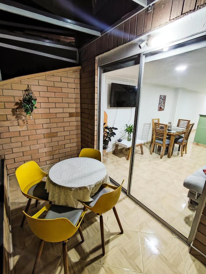 Apartamento En Laureles En La Ubicacion Ideal