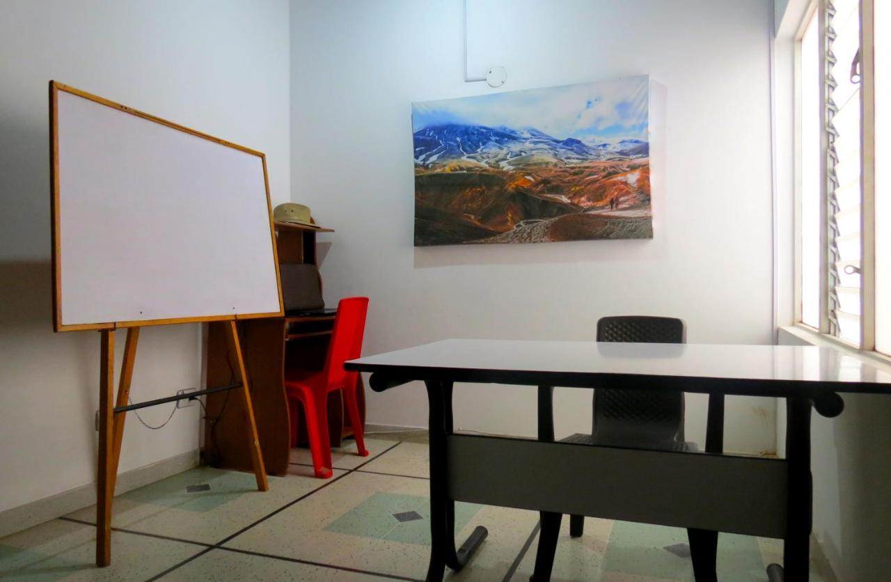 Metamorfosis Pensión Medellín