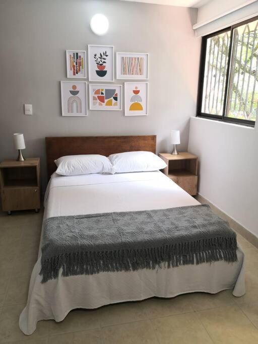 Couples Retreat In Laureles Estadio Private Studio, 1br 1bath Kit Apartamento Medellín