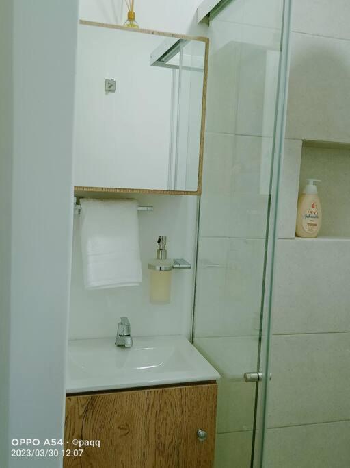 Couples Retreat In Laureles Estadio Private Studio, 1br 1bath Kit Apartamento Medellín