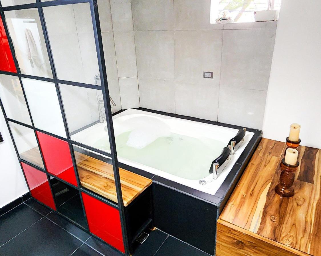 Сasa de vacaciones Manila House With Jacuzzi Medellín