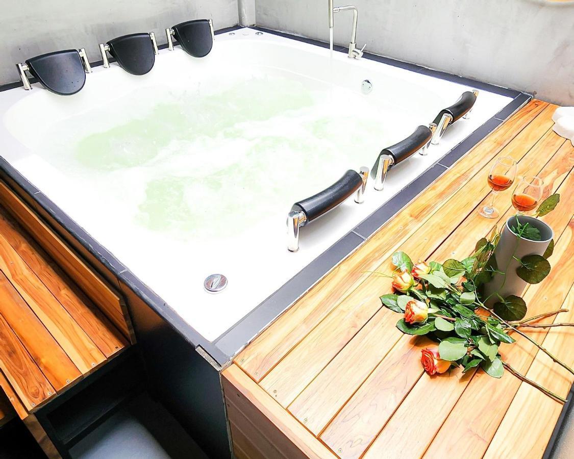 Manila House With Jacuzzi * Medellín