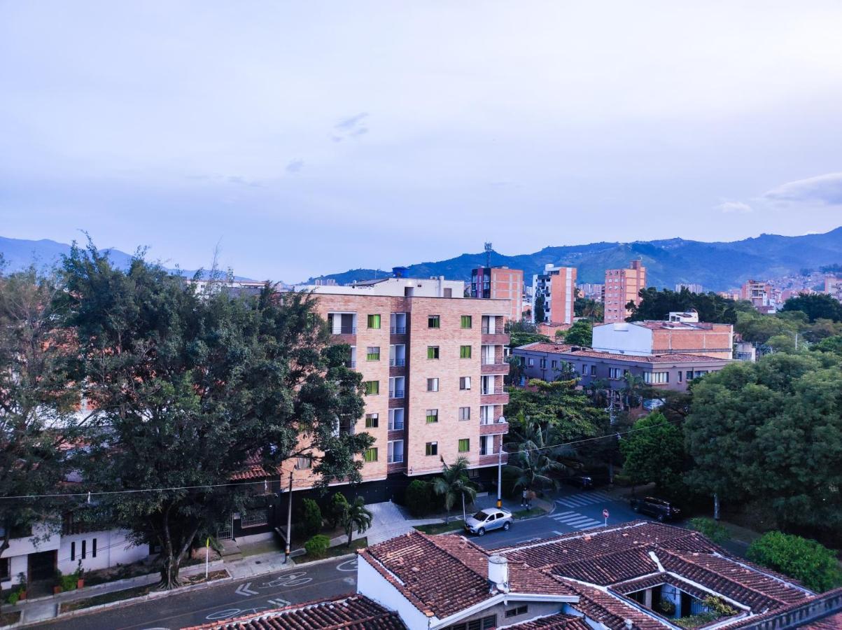 Apartamento En Laureles En La Ubicacion Ideal