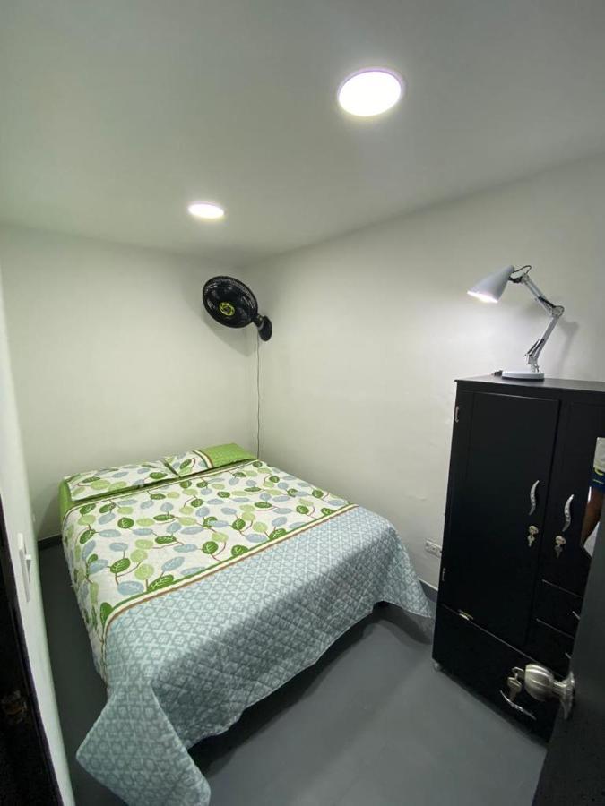 En Medellin, Santa Monica Apartamento *
