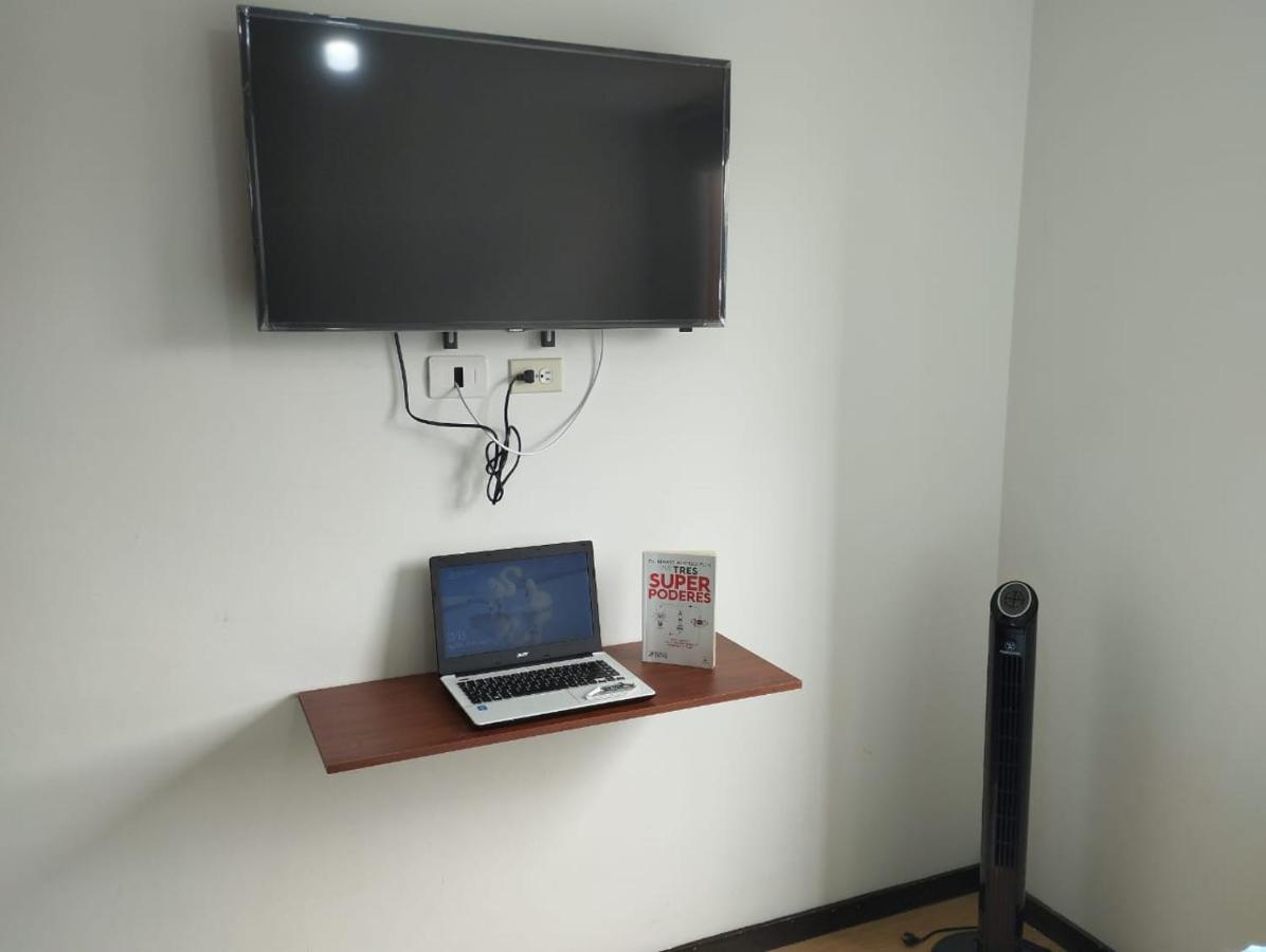 Comoda Habitacion En Apartamento *