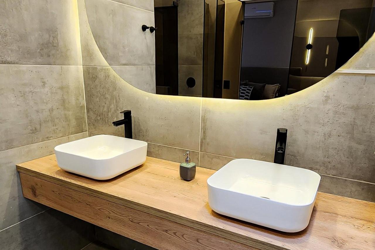 Lomas Luxury House2 * Medellín