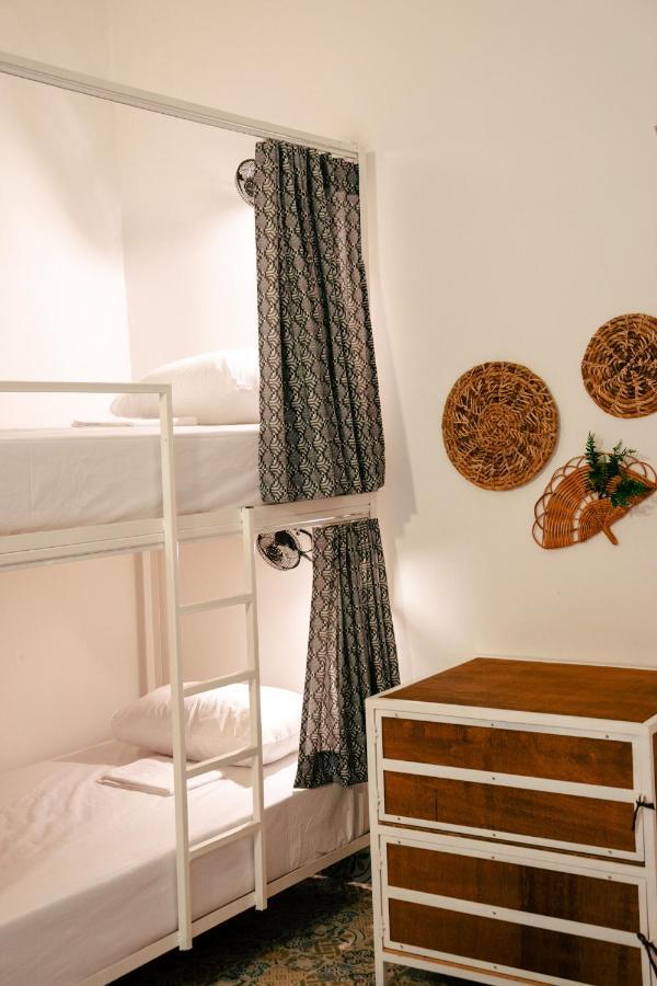 Cordova Hostal *