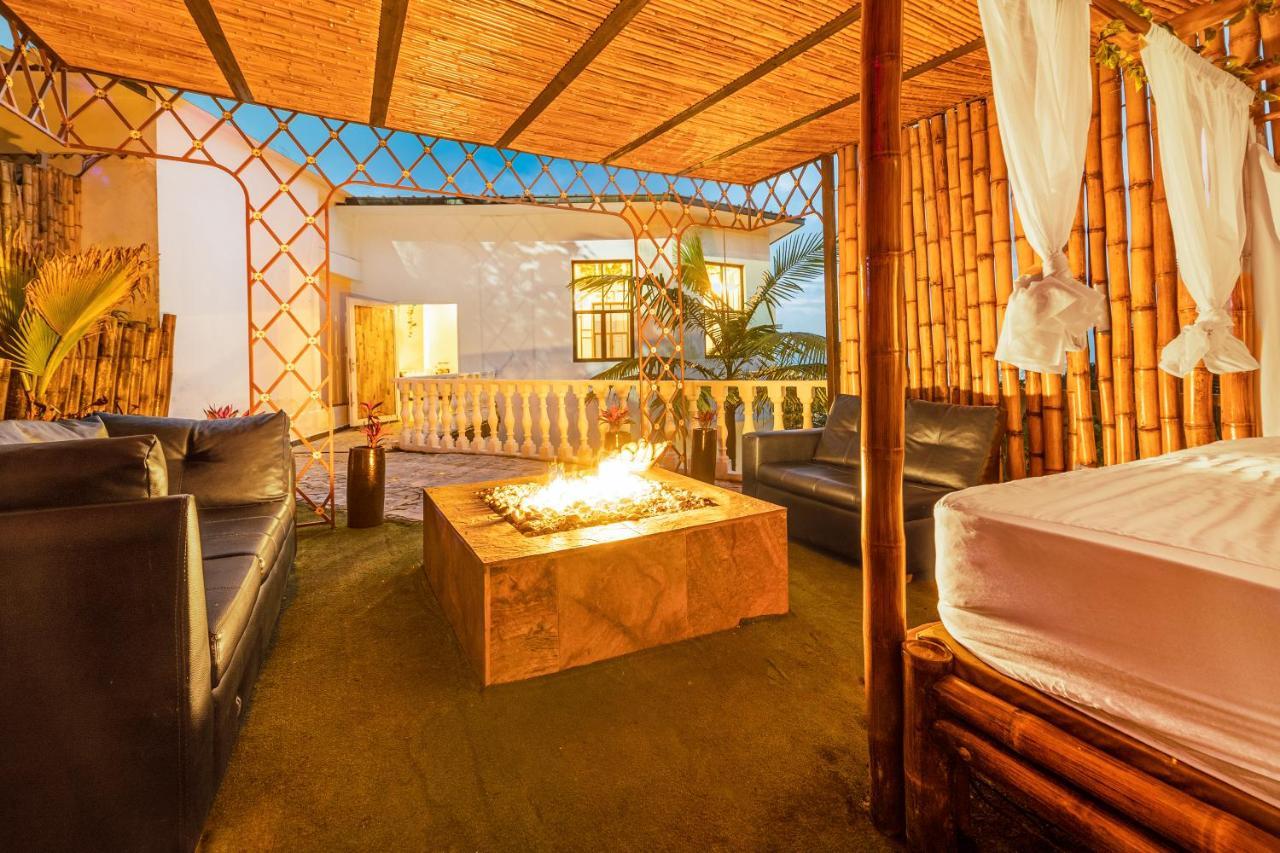 Resort The Icon