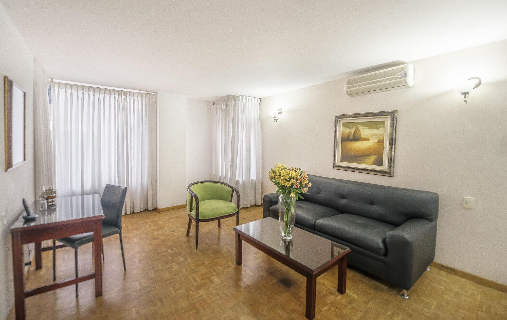 Park 42 Apartasuites 3*