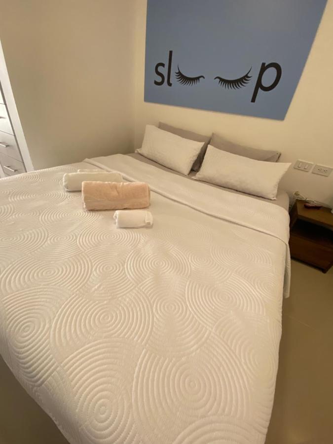 Apartasuite Moderna - En El Corazon Del Poblado Apartamento *