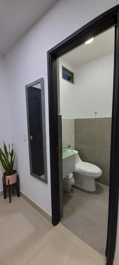 Habitacion 303 Con Bano Privado Cerca A Laureles