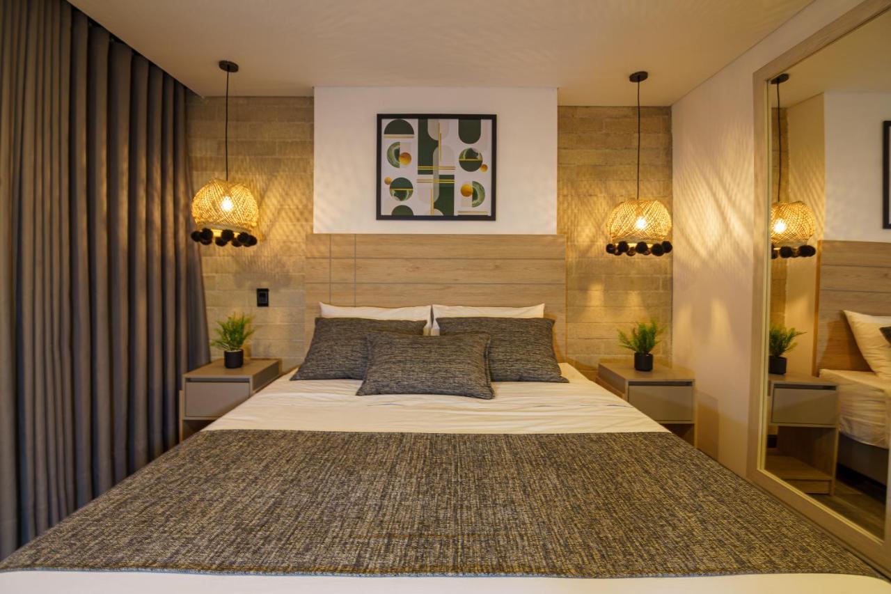 Hotel First Class