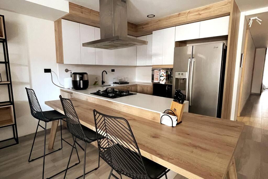 Paraiso Rent House 802 *