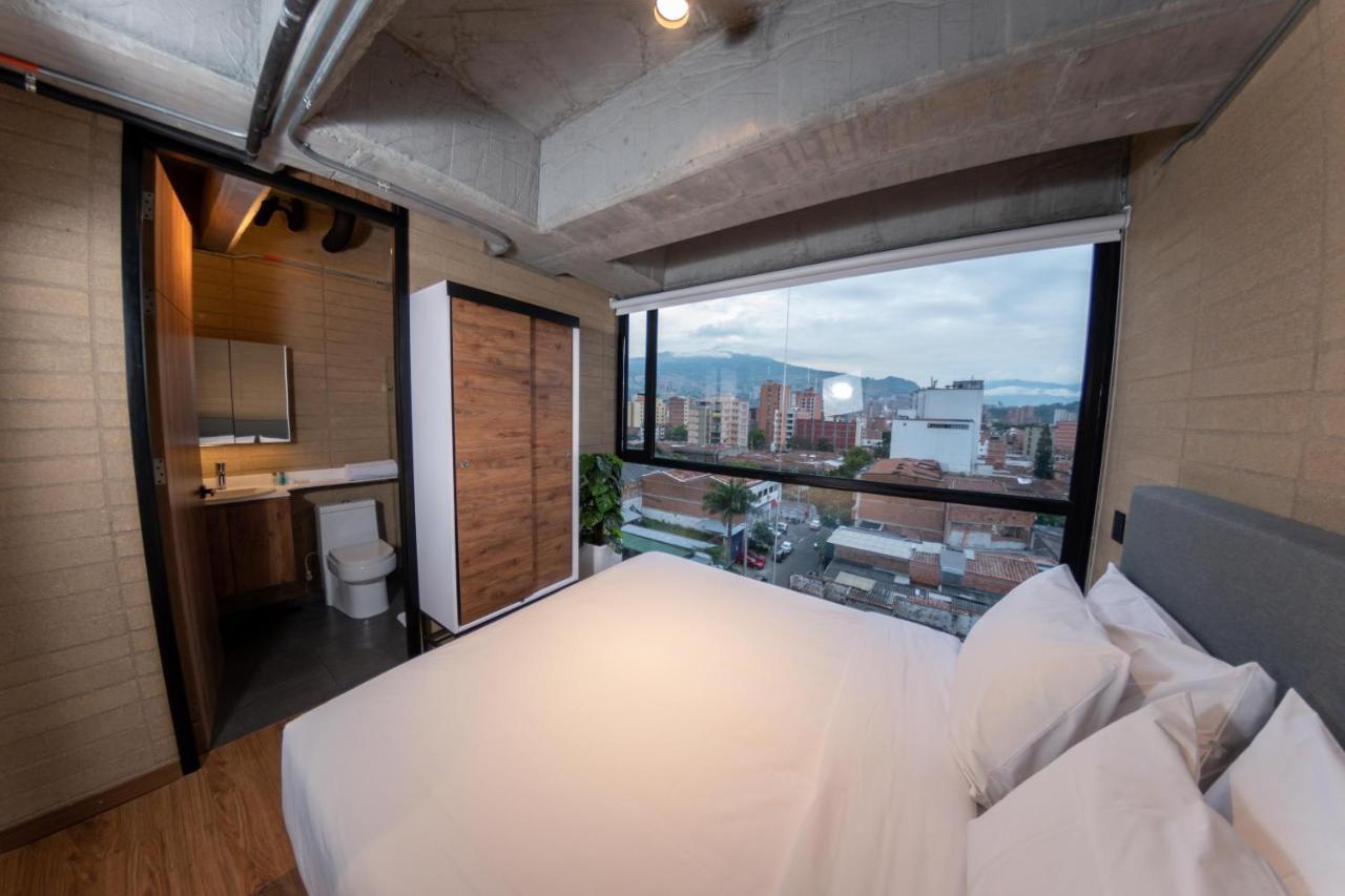 Loft 43 *