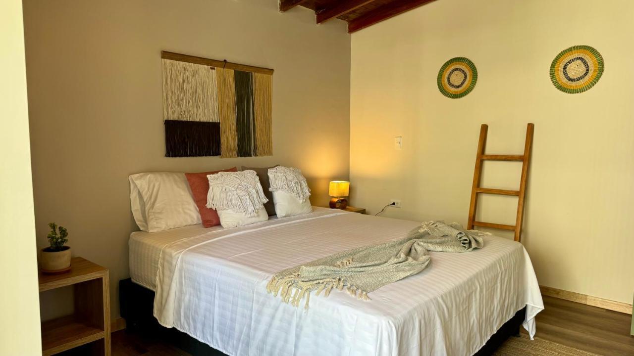 Luum Casa Manila Bed and breakfast
