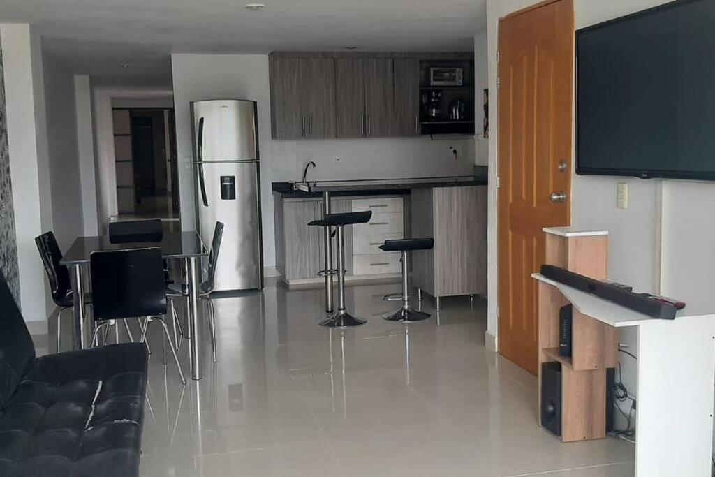 Amplio Apartamento Centrico Apartamento *