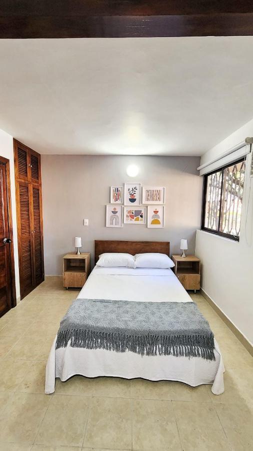 Couples Retreat In Laureles Estadio Private Studio, 1br 1bath Kit * Medellín