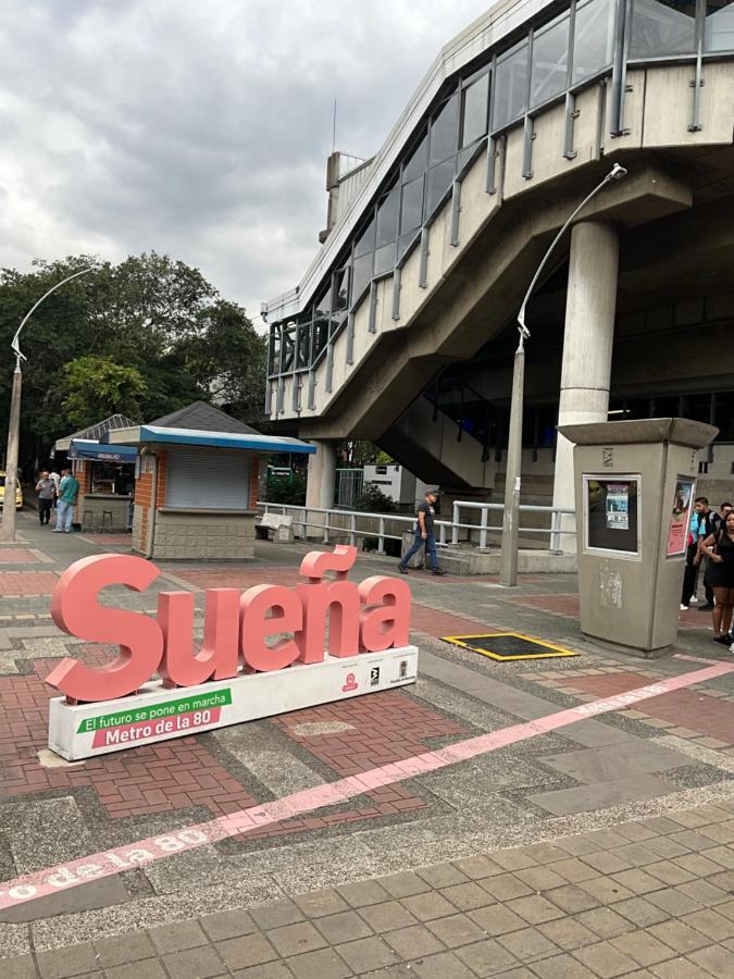 Aparta Sheila Medellín