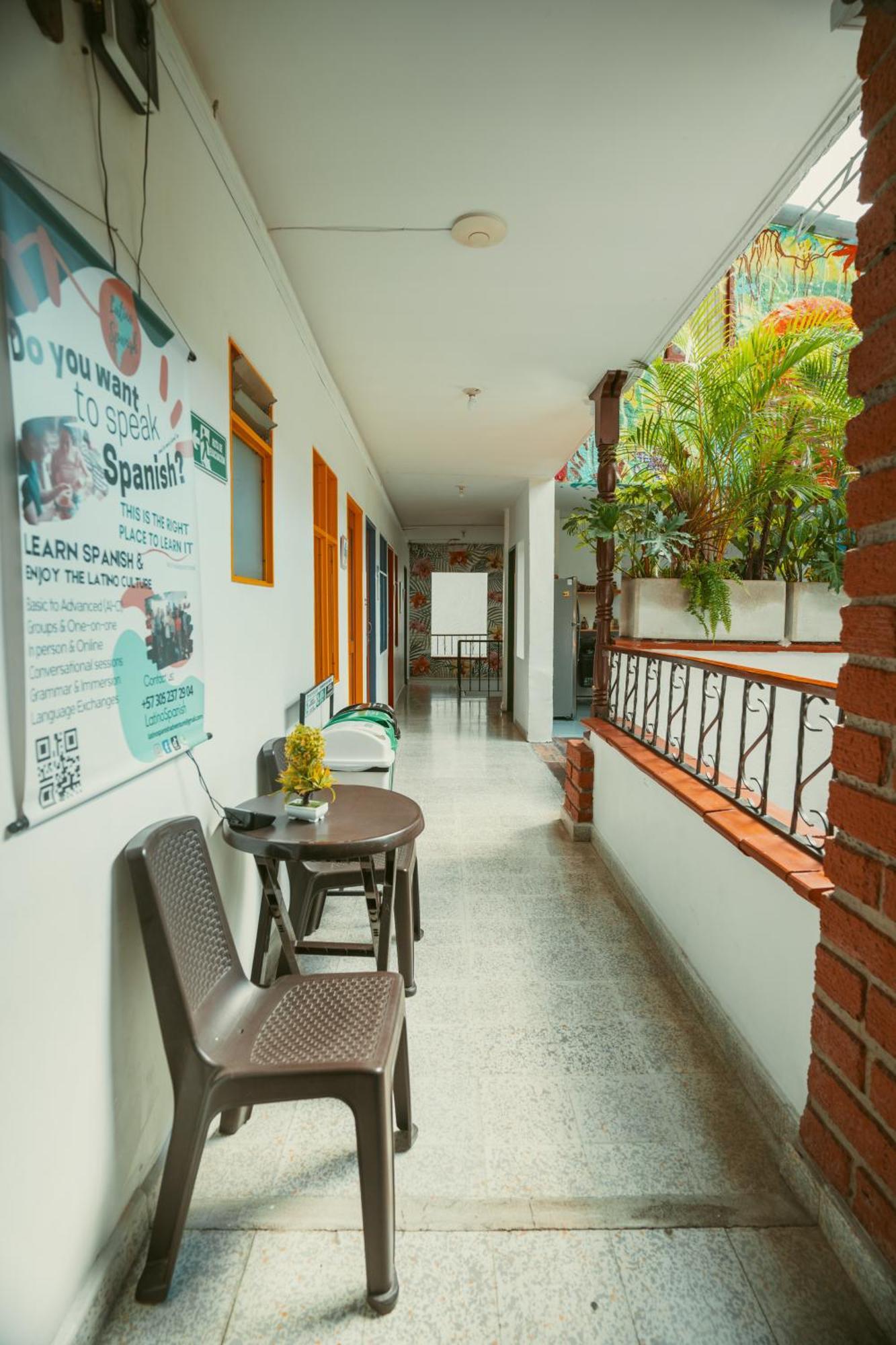 Pura Vida La 70 Pensión